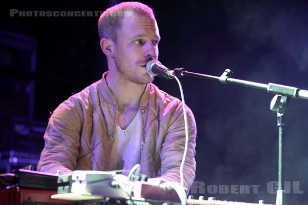 AU - 2012-04-27 - PARIS - Gaite Lyrique - 